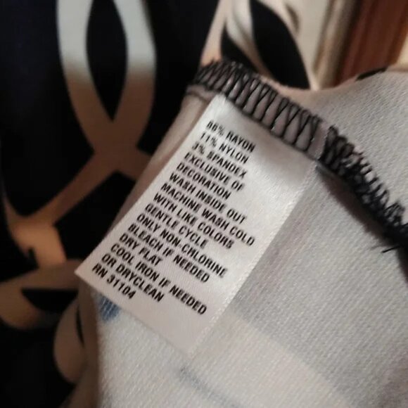 ⭐ Navy Blue Classic Lattice Print Shift Dress - Picture 5 of 5